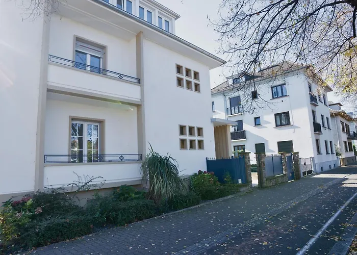Charmant Appartement Avec Terrasse Dans Villa